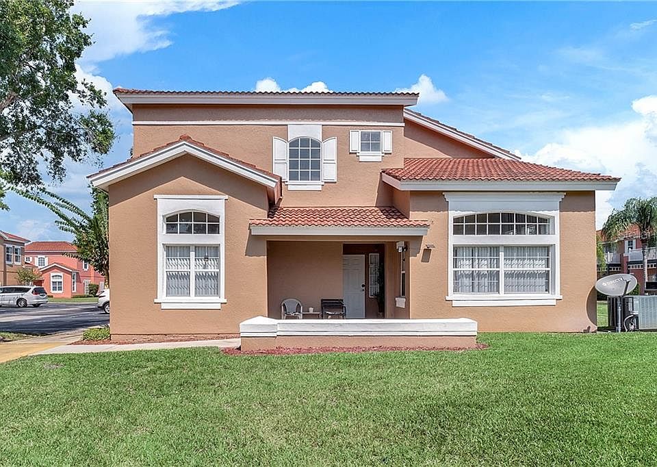 1st image of 927 Park Terrace Cir