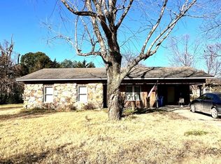 113 E Cheyenne Dr, Rector, AR 72461