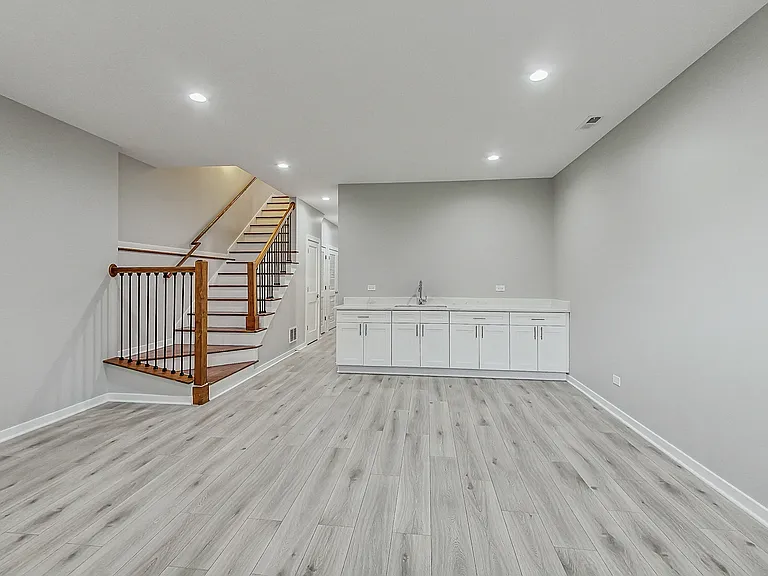 6626 S Ingleside Ave — Photo 27