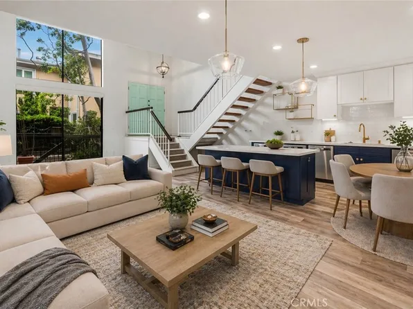 984 Granville Ave, Los Angeles, CA 90049