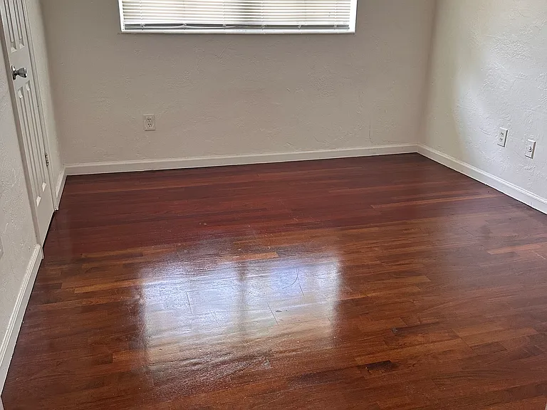 Second bedroom with full size bathroom