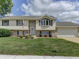 137 N Elgin St, Griffith, IN 46319