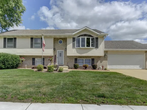 137 N Elgin St, Griffith, IN 46319
