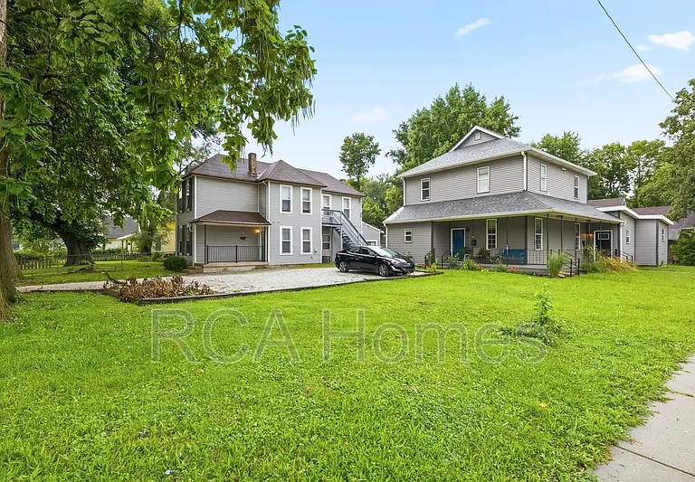 1452 Woodlawn Ave — Photo 11