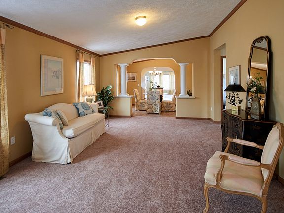 5th image of 148 Marshall Blvd