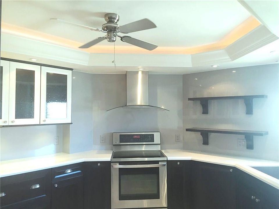 1st image of 2900 NE 14th Street Causeway #801