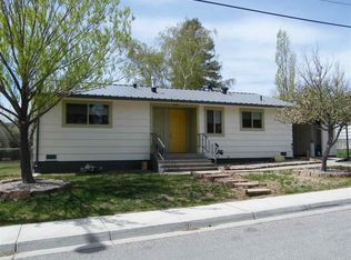 3135 Arizona Ave, Los Alamos, NM 87544