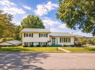 60 Stuart Ave, West Union, WV 26456