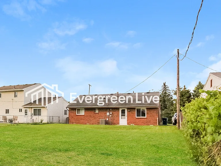 2047 Keen Ave — Photo 14