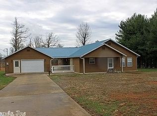1070 Golden Pond Ln, Witts Springs, AR 72686