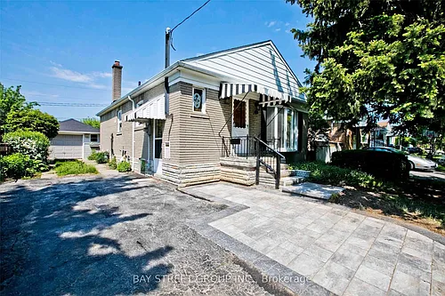 40 Greylawn Cres Photo 1