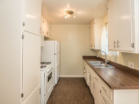 5th image of 524 E Hazel St APT 2