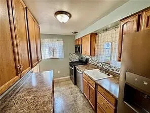 945 Stanton Ave — Photo 7