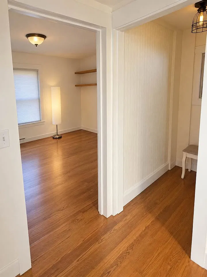 3 bed, 972 sqft, $2,500 — Photo 4