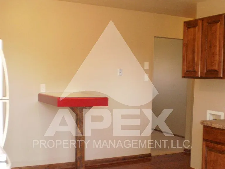 312 Watauga Dr — Photo 7