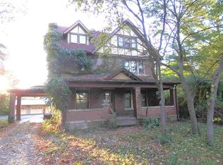 60717 Locust Rd, South Bend, IN 46614