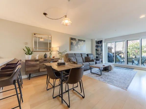 2150 Marine Dr #6, Vancouver, BC V5P 1K3