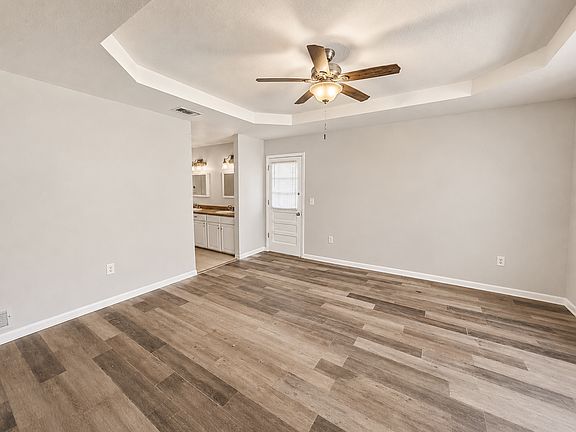 3rd image of 357 SE Mohawk Way