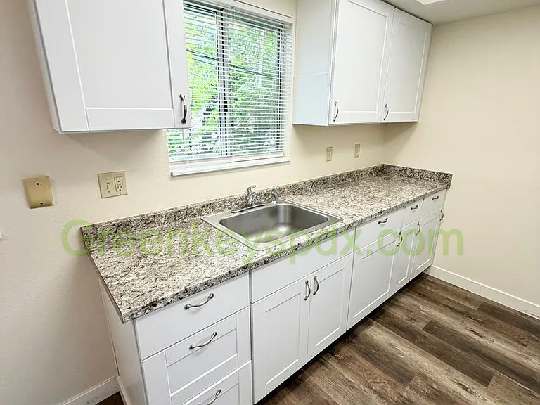 2614 SE 115th Ave — Photo 3