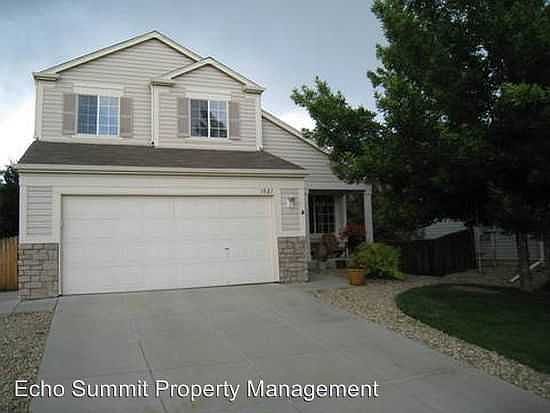 4th image of 1821 Clover Creek Dr