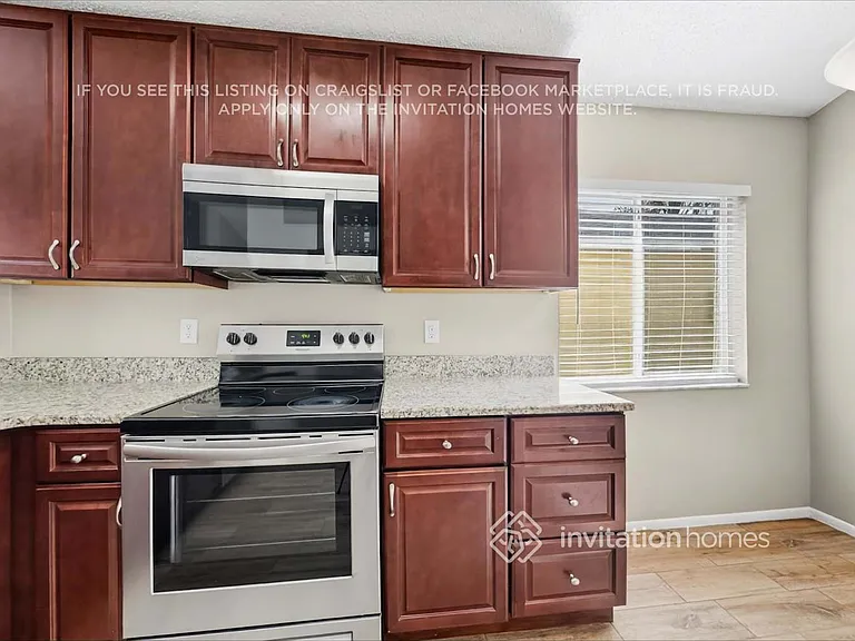 1517 Chepacket St — Photo 9