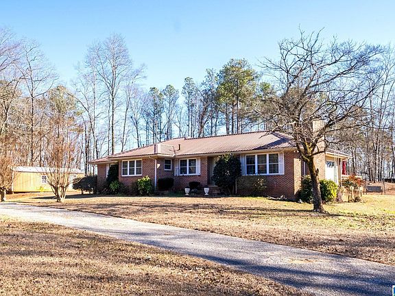 2nd image of 215 Rosewood Ln