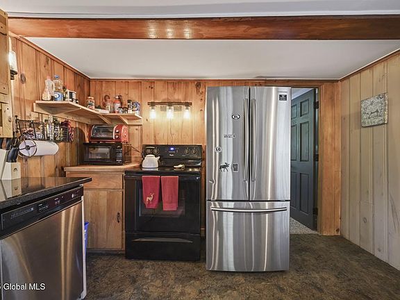 Hommati.com-511_Federal_Hill_Rd_NY-05-10