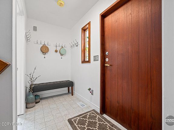 5th image of 620 W 47th Ave APT D