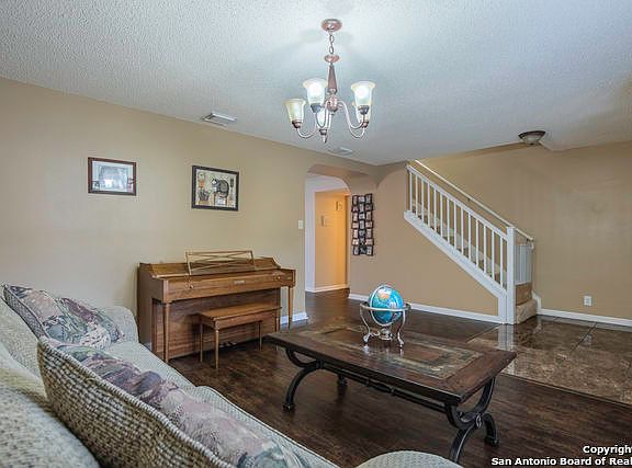 5th image of 9510 Wicklow Dr