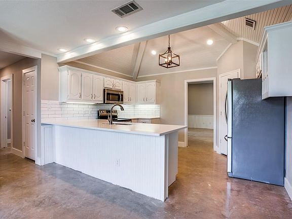 4th image of 12 Los Alamitos Cir