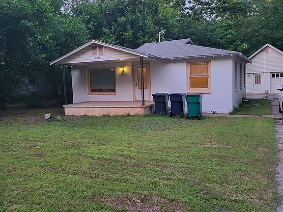3rd image of 504 1/2 Oakdale Dr