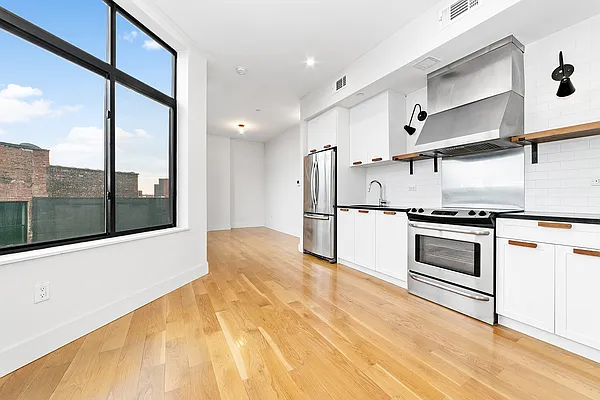 Rented by MNS | media 69