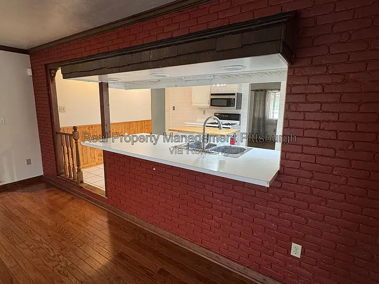 7009 Church St — Photo 9