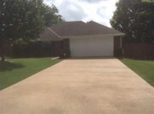 3451 Serviceberry Ln, Springdale, AR 72764