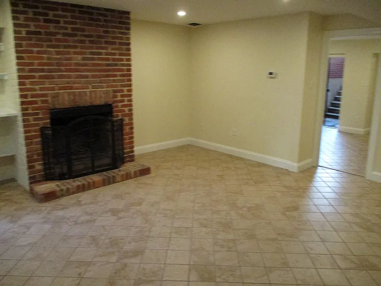 1193 - Edmonds — Photo 8
