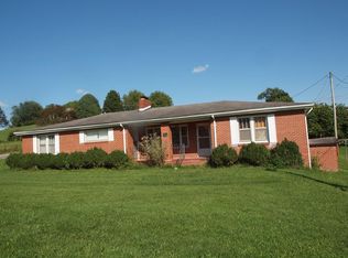 609 Adwolfe Rd, Marion, VA 24354