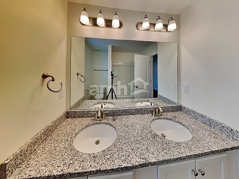 316 Bourne St — Photo 19