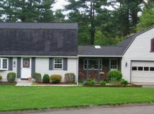 4 Madison Ave, Southampton, MA 01073