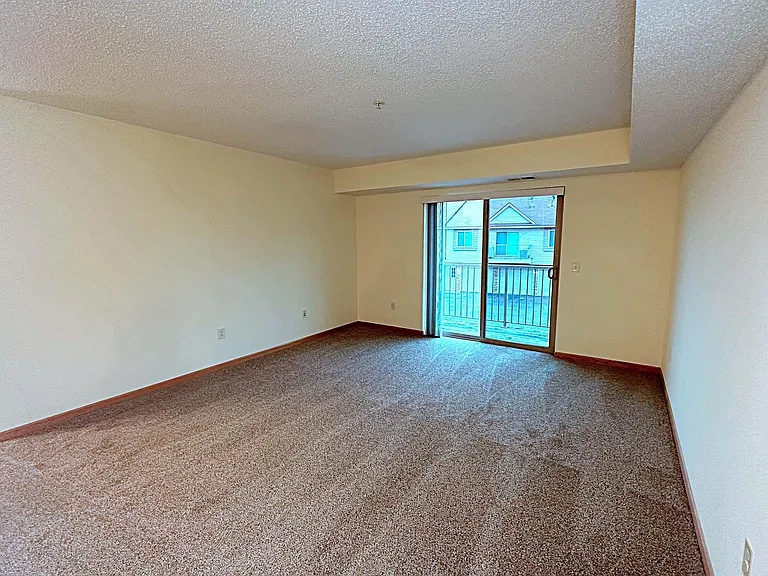 Arcade Estates West — Photo 42