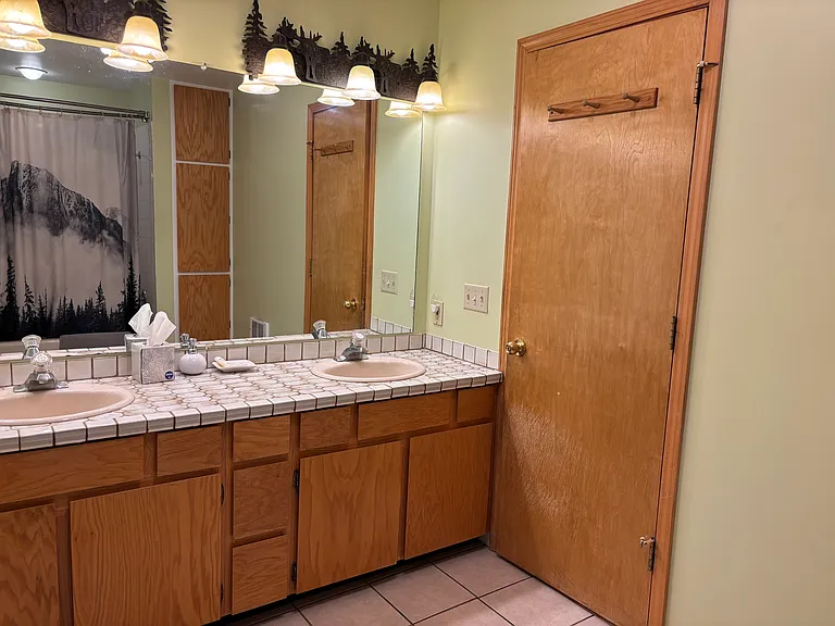 230 Spruce Dr — Photo 28