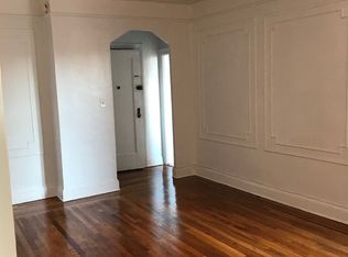35-25 29th St #C4, Astoria, NY 11106