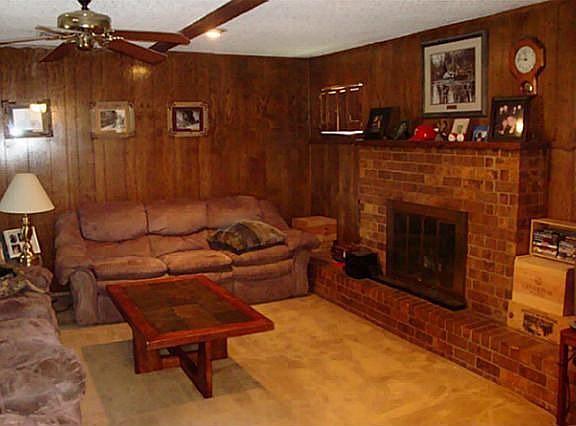 3rd image of 7712 Marlborough Dr W
