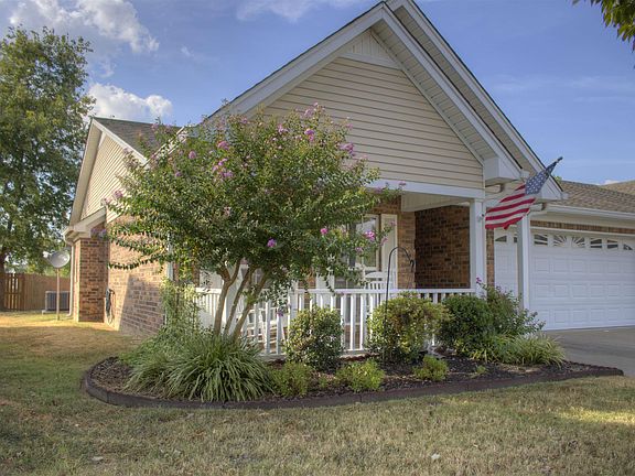 2nd image of 536 Forest Glen Cir