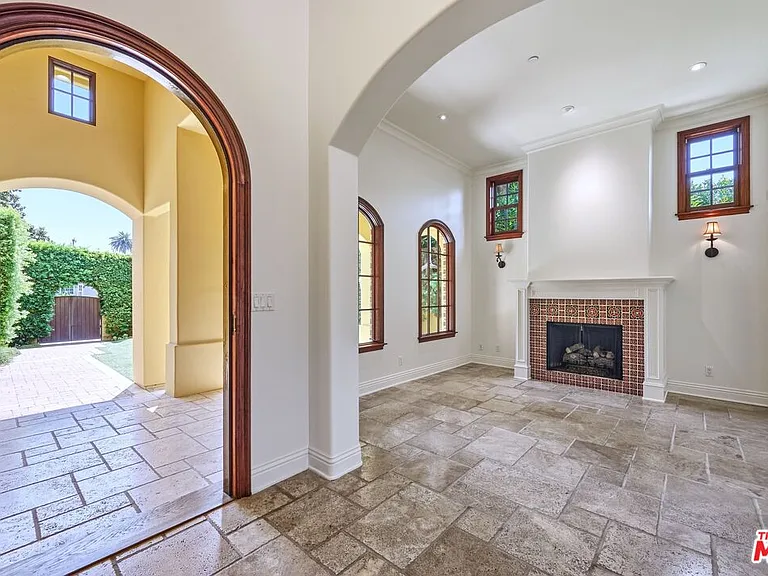 4129 Wade St — Photo 4