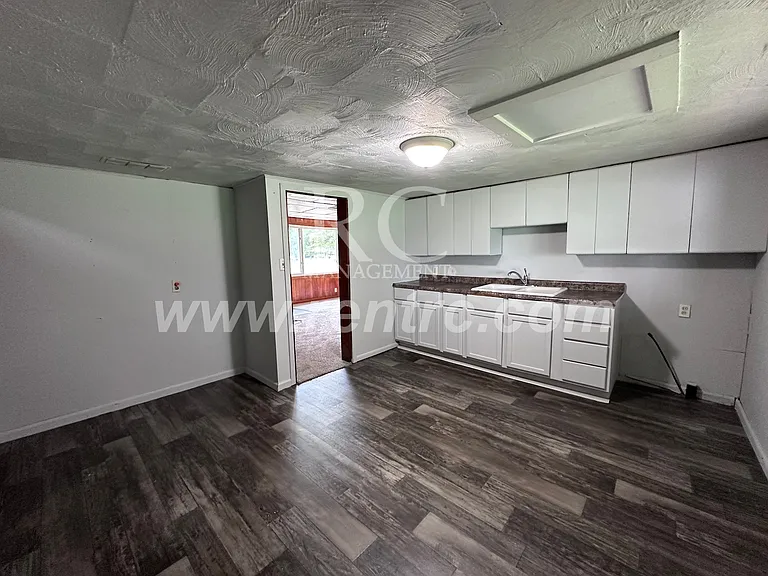 230 Tennessee Ave — Photo 2