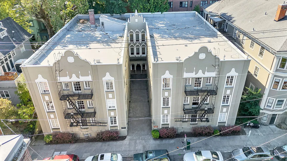 Building Photo - Flanders Apartments