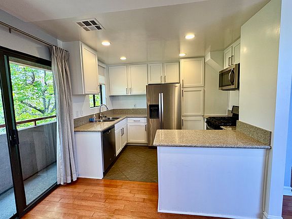 4th image of 10760 Missouri Ave APT 304