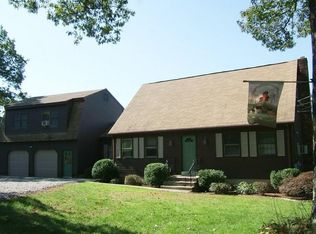 605 Reservoir Rd, Southbury, CT 06488