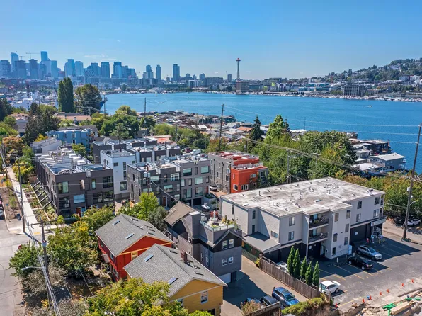 Pete's Market, 60 E Lynn St APT 10, Seattle, WA 98102