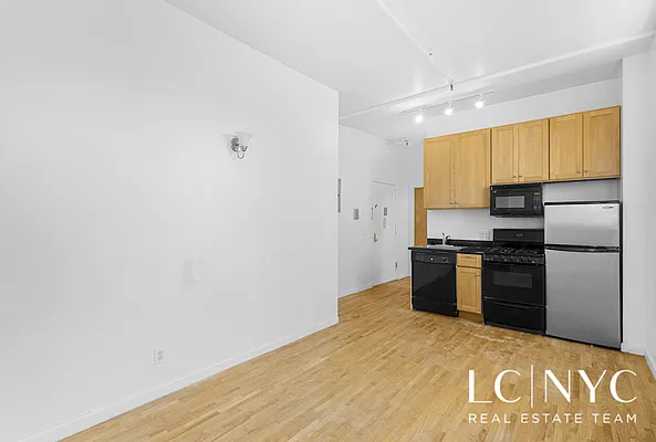 Rented by Keller Williams NYC | media 5